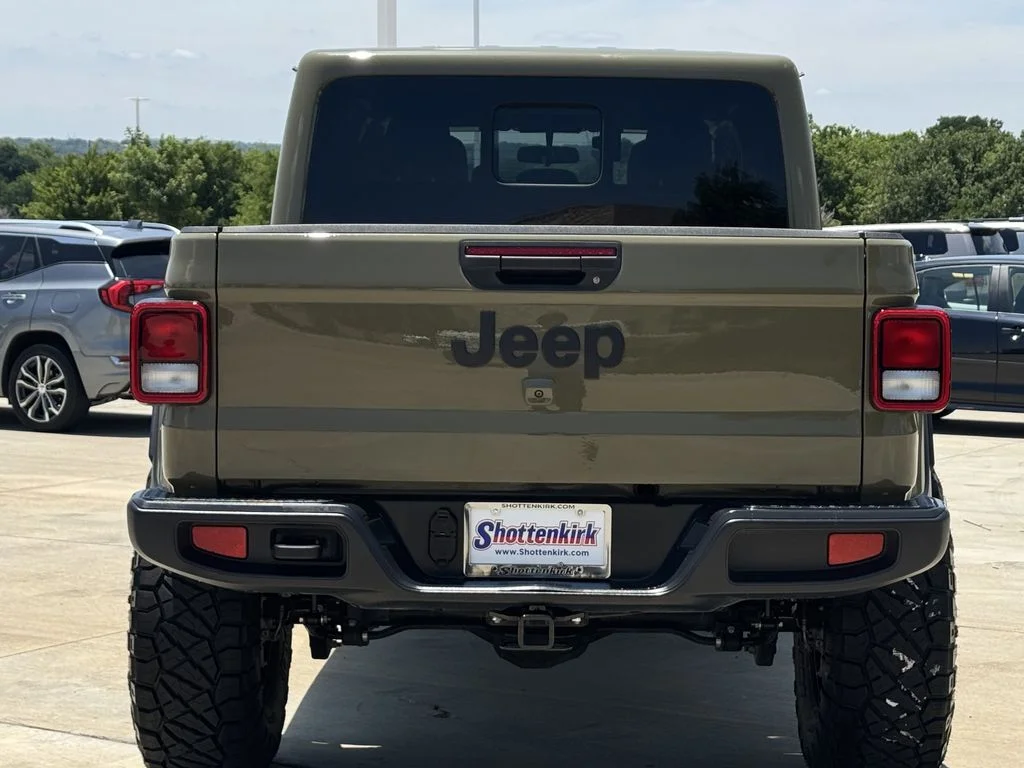 Used 2025 Green Jeep Nighthawk image 5