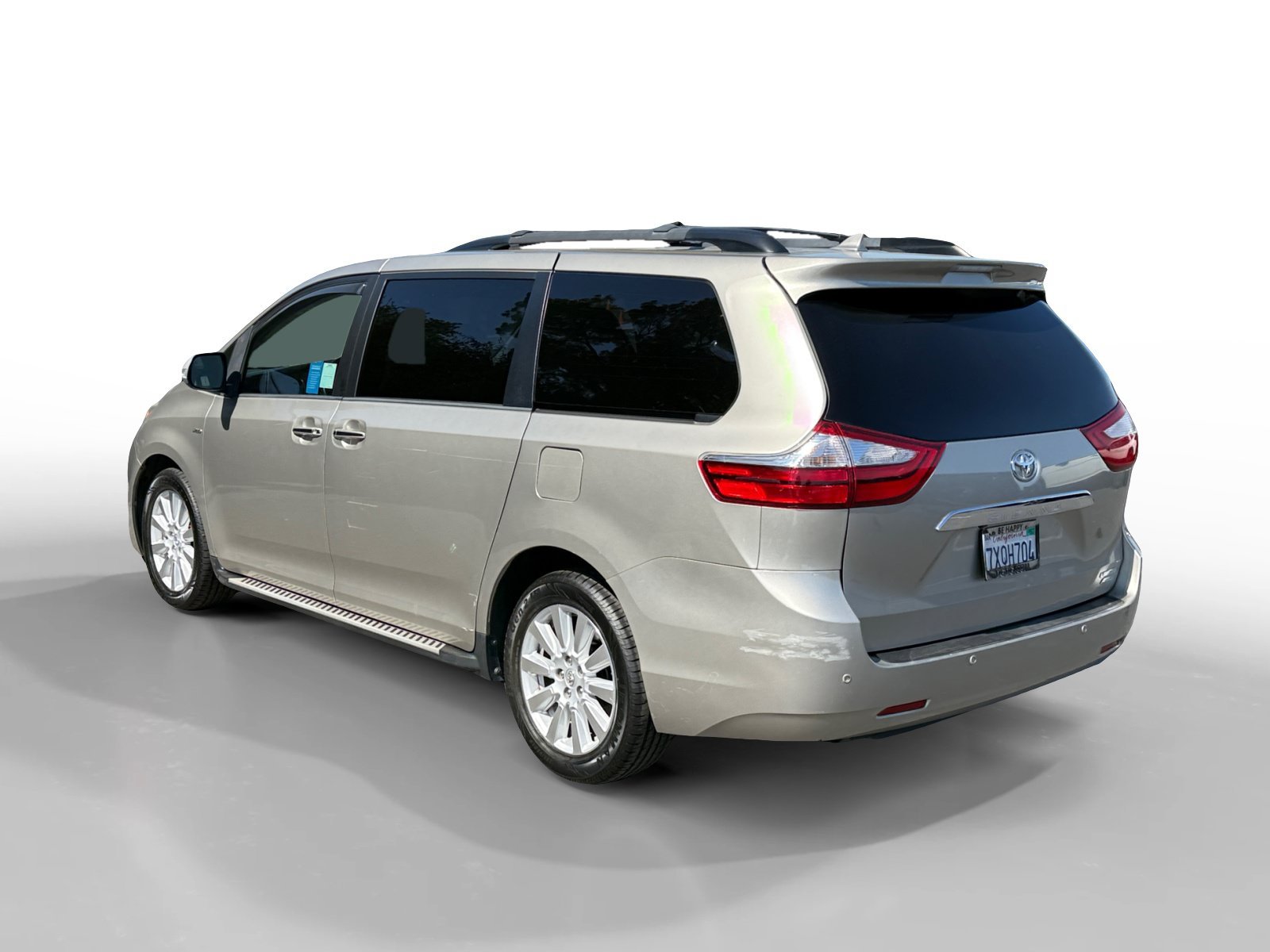 Used 2017 Creme Brulee Toyota Limited Premium image 3