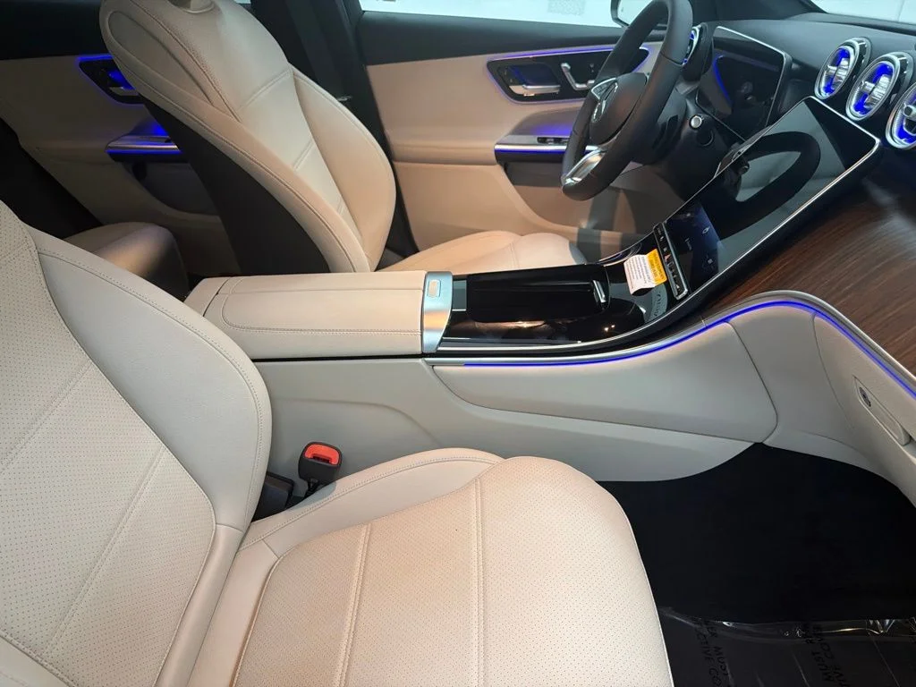 New 2027 Gray Mercedes-Benz GLC 300 image 29