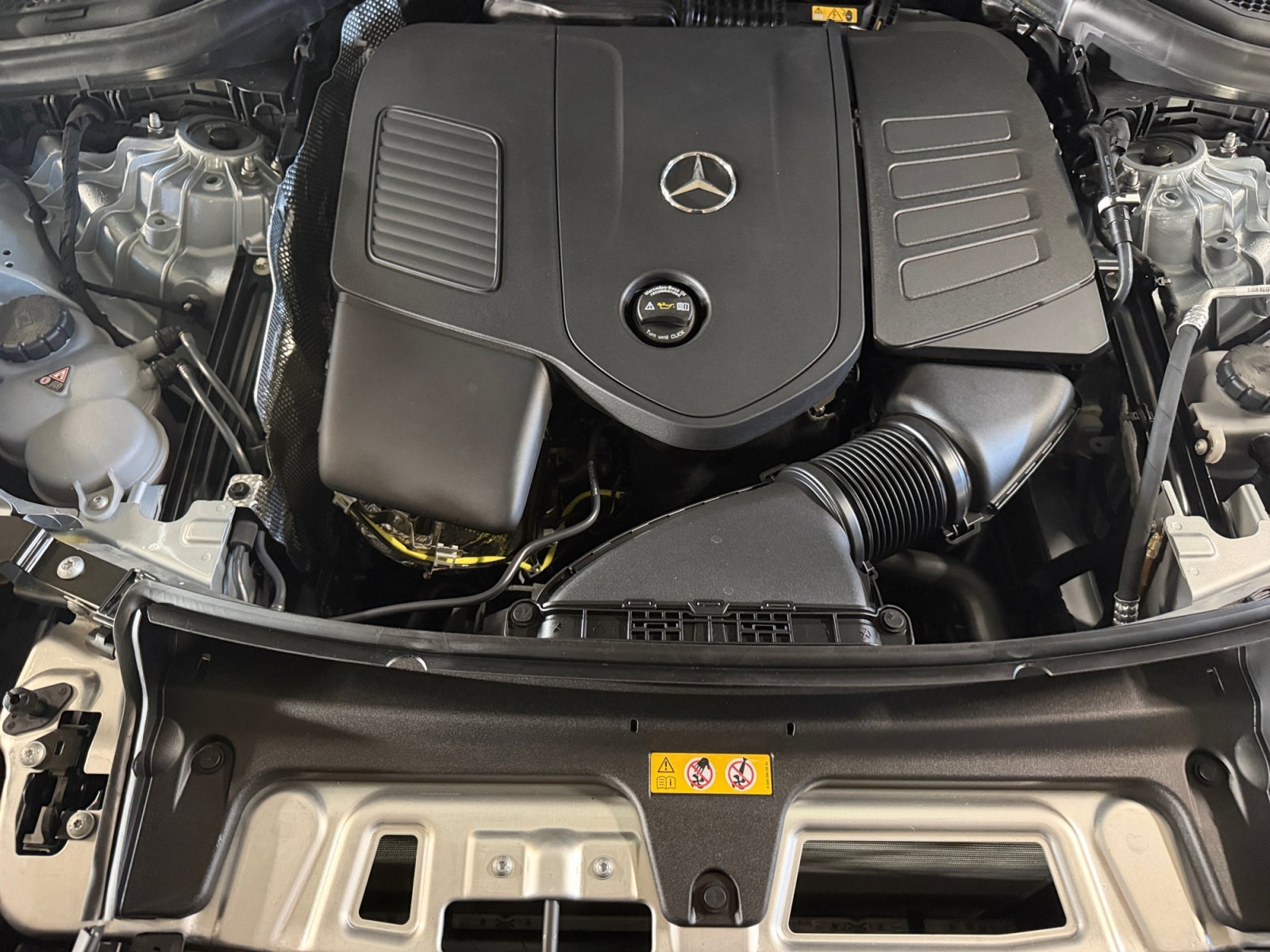 New 2027 Cirrus Silver Metallic Mercedes-Benz GLC 300 image 20
