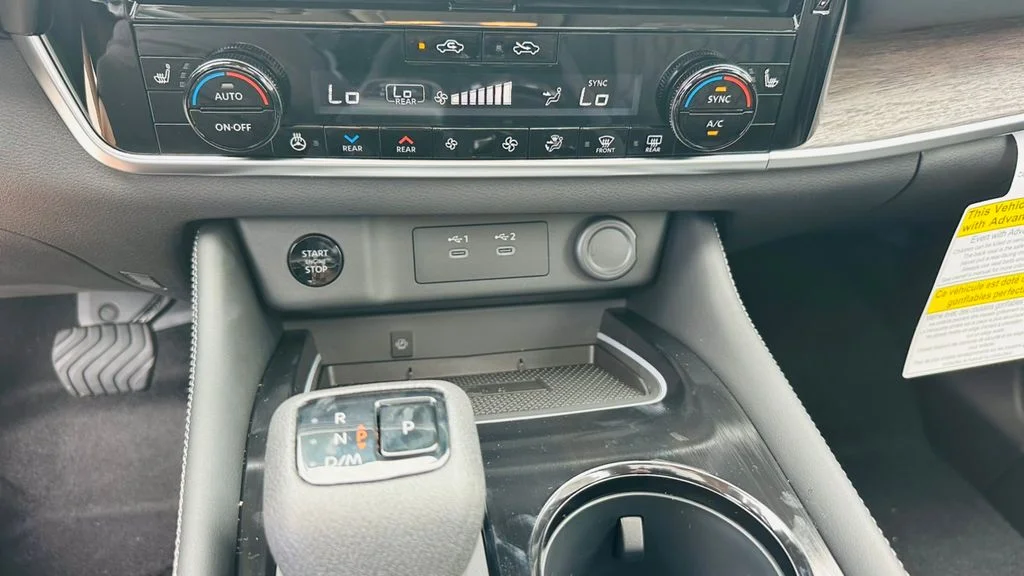 2026 Nissan Rogue Platinum - Photo 27