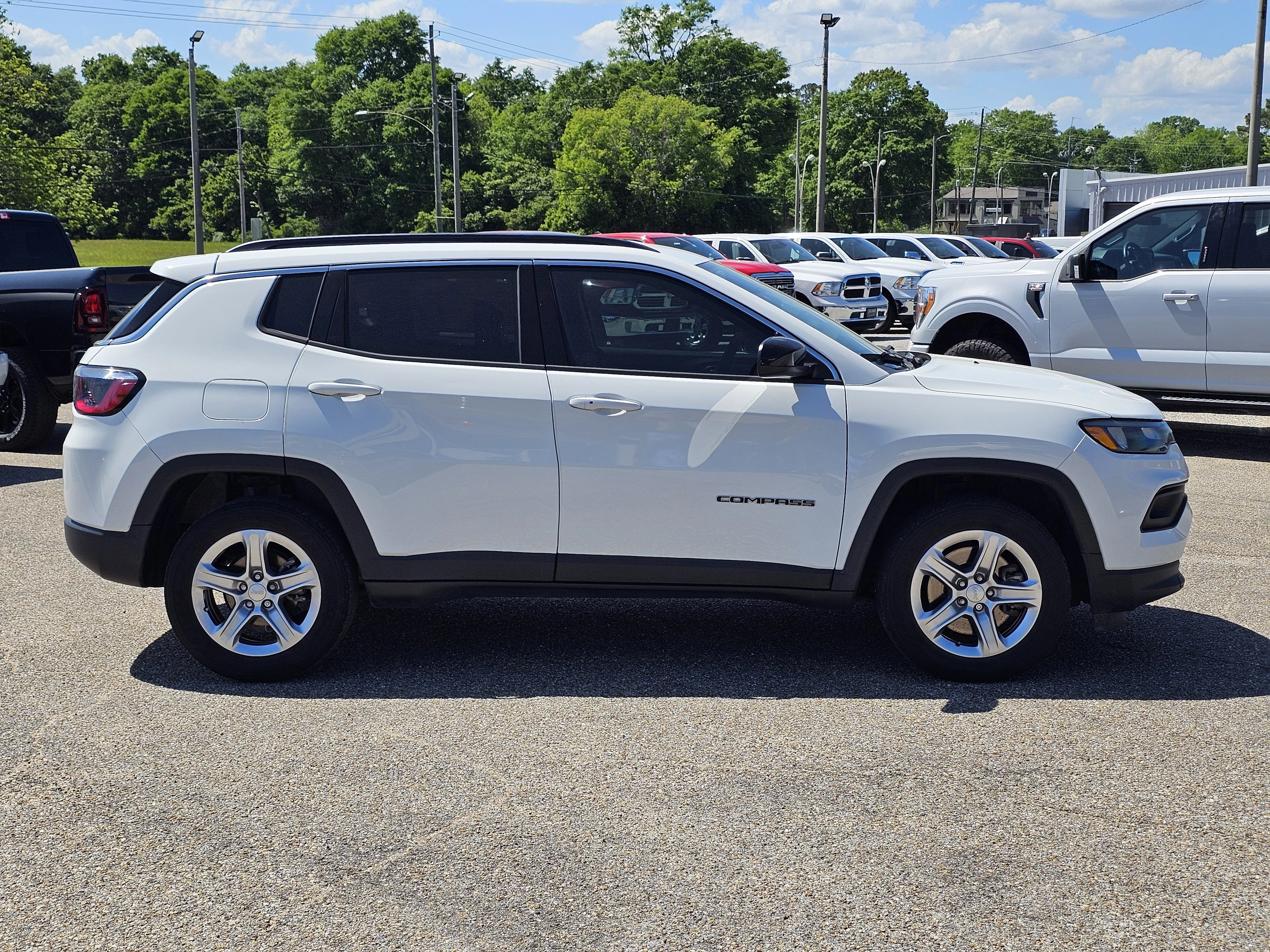 2023 Jeep Compass Latitude - Photo 7