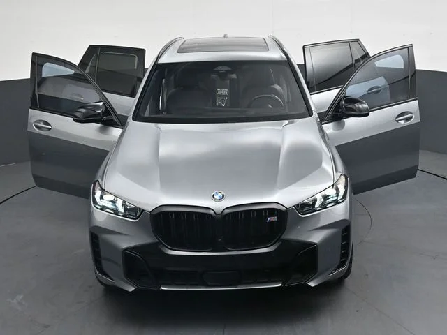 Used 2024 Gray BMW M60i image 44