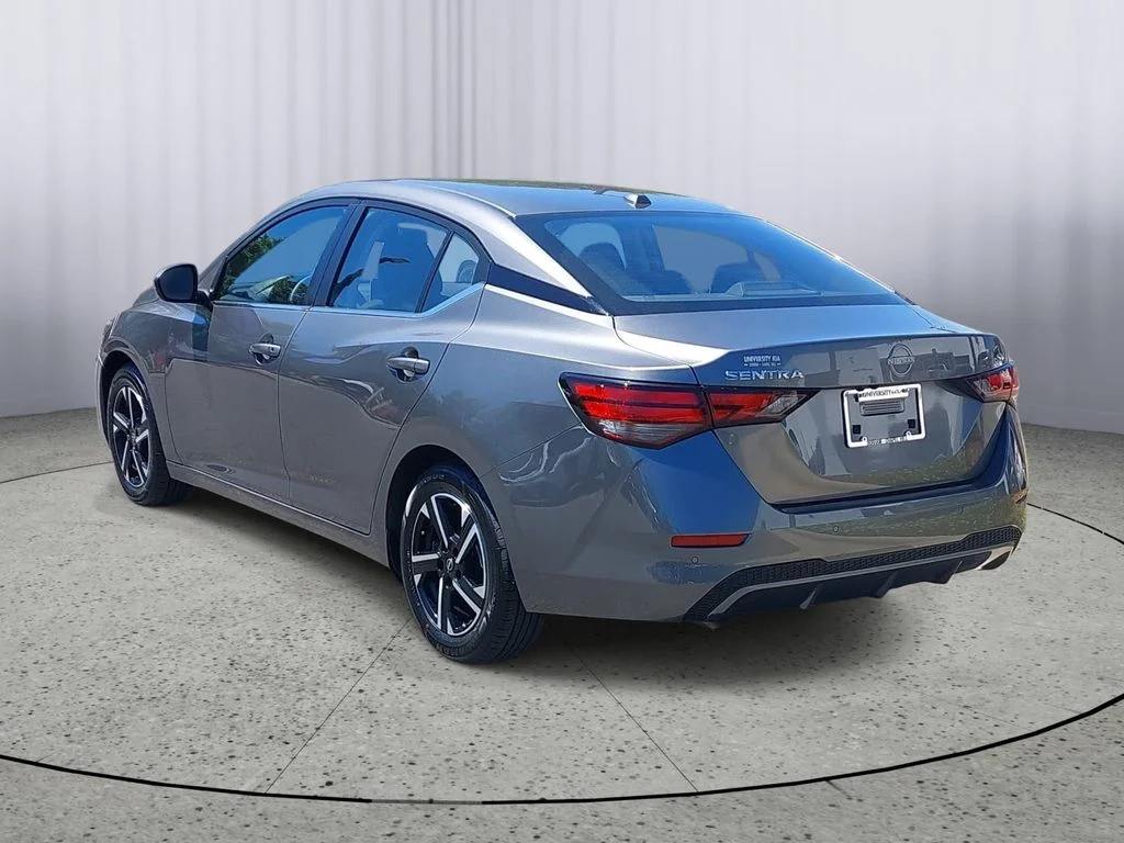 Used 2024 Gray Nissan SV image 5