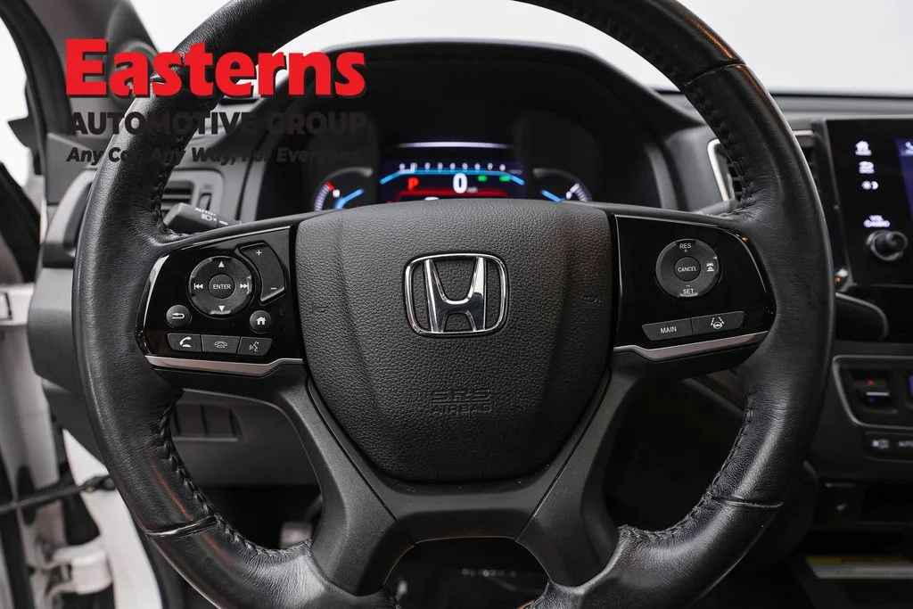 Used 2022 White Honda Special Edition image 10