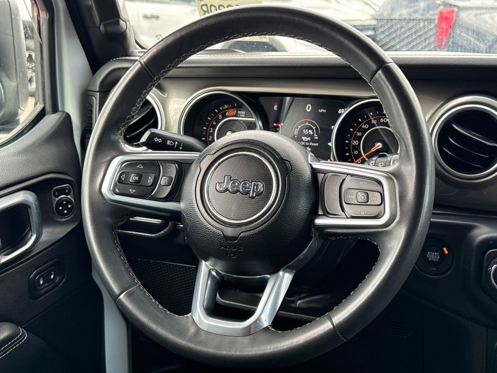Certified Used 2023 White/off-white Jeep Sahara image 23