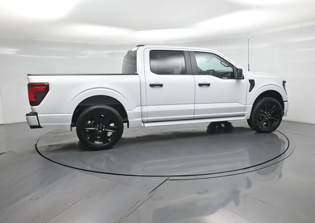 New 2026 Oxford White Ford STX image 25