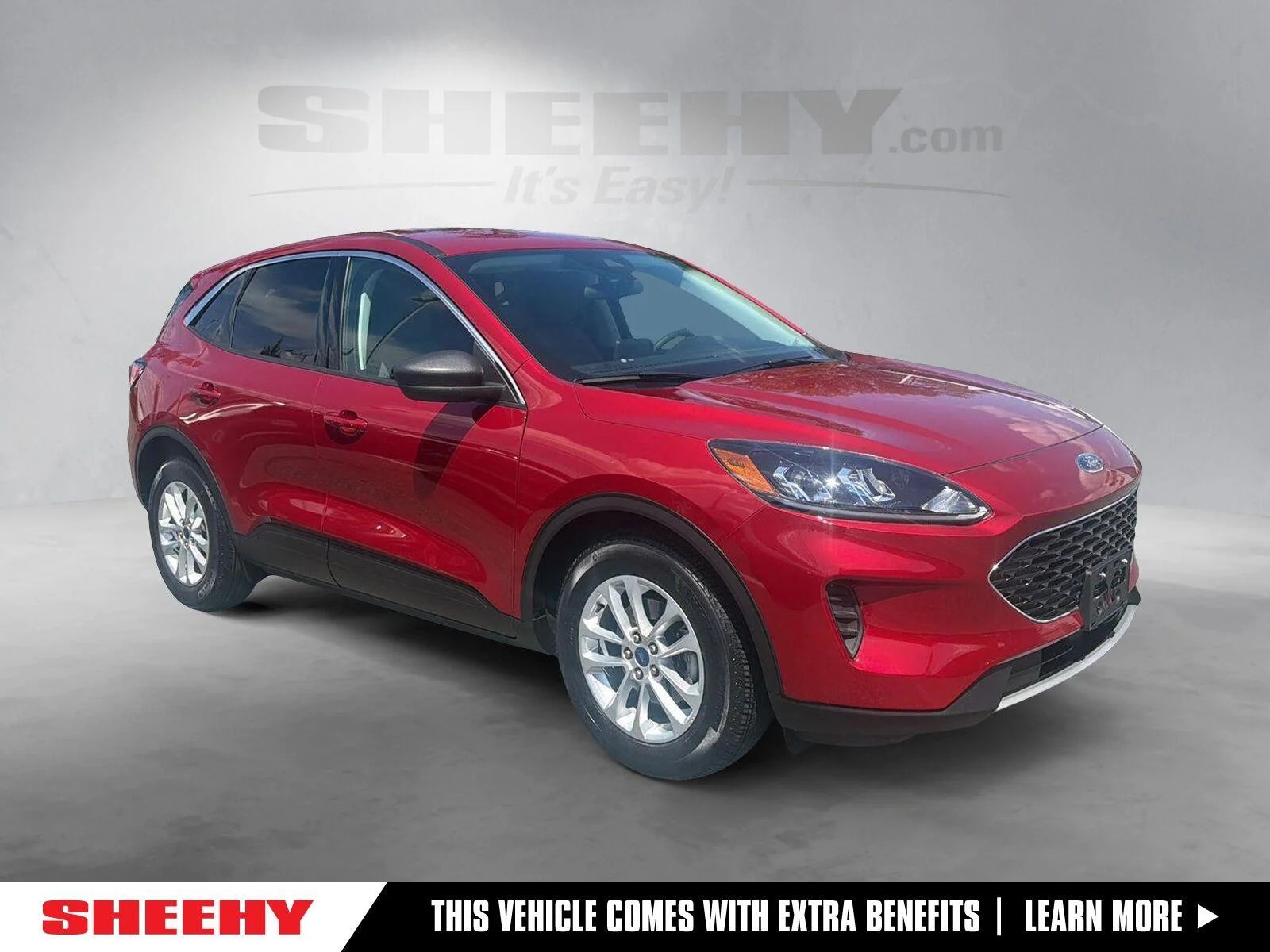 Used 2022 Rapid Red Metallic Tinted Clearcoat Ford SE image 1