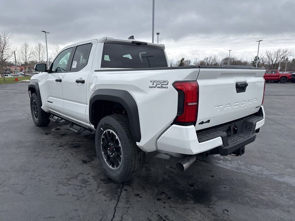 2025 Toyota Tacoma TRD Off Road - Photo 11