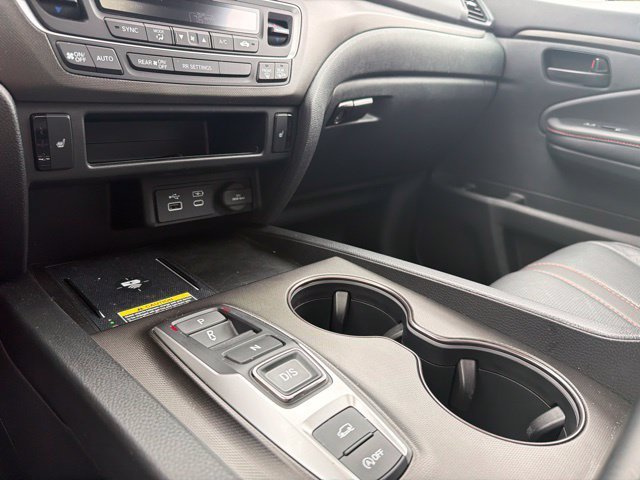 2025 Honda Passport TrailSport - Photo 18