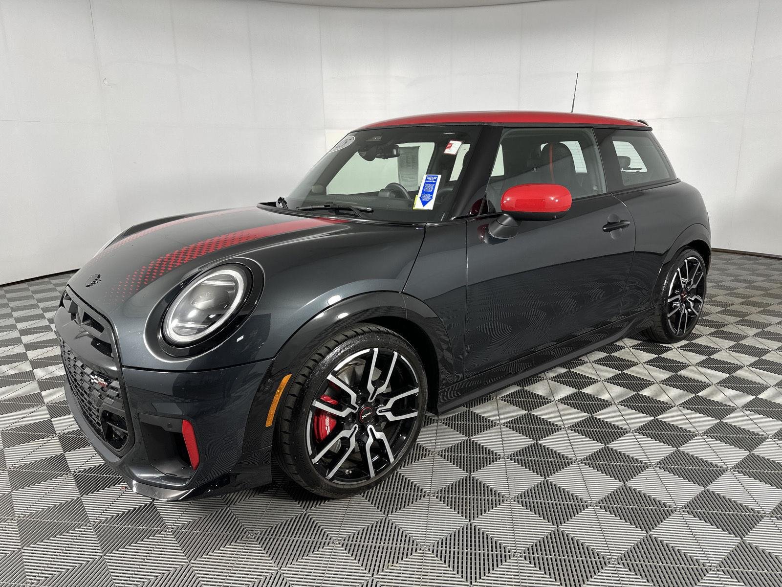 Used 2025 Legend Grey Metallic MINI John Cooper Works image 4