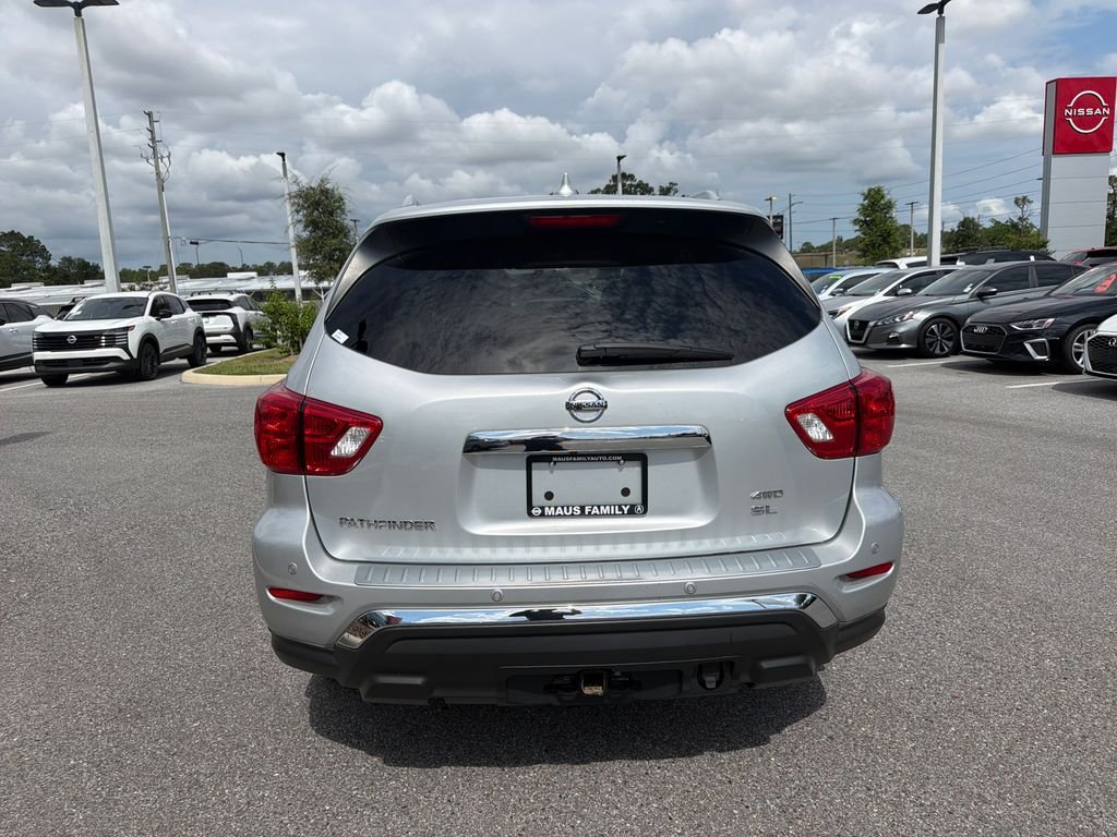 Used 2020 Silver Nissan SL image 6