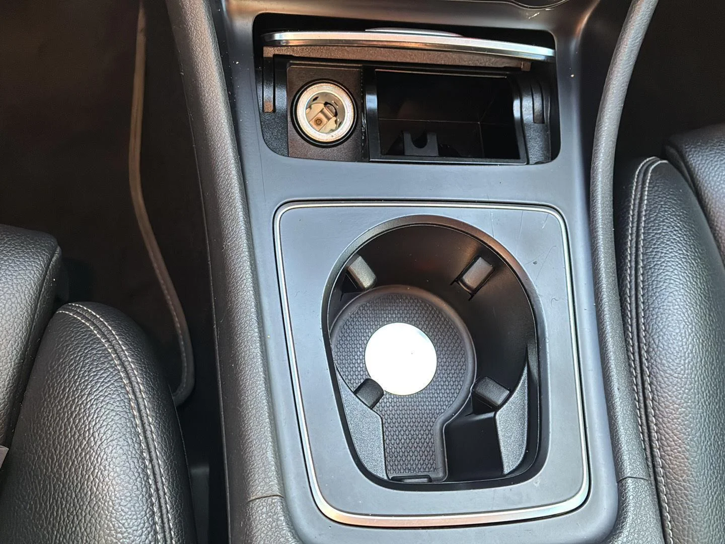 Used 2019 Polar White Mercedes-Benz GLA 250 image 36