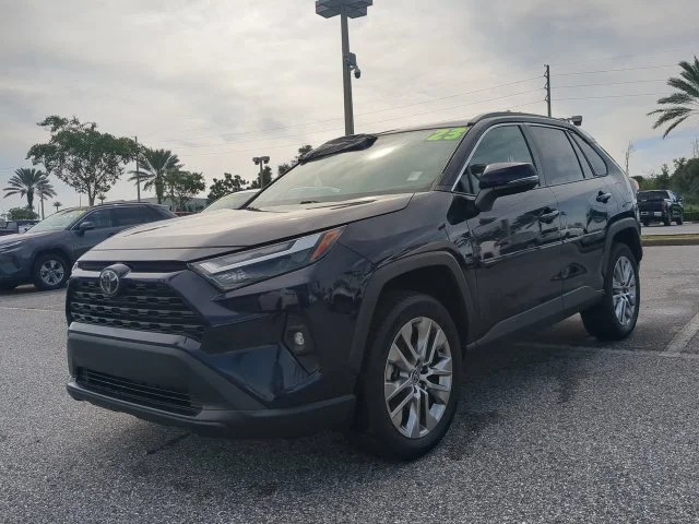 Certified Used 2023  Toyota XLE Premium image 8