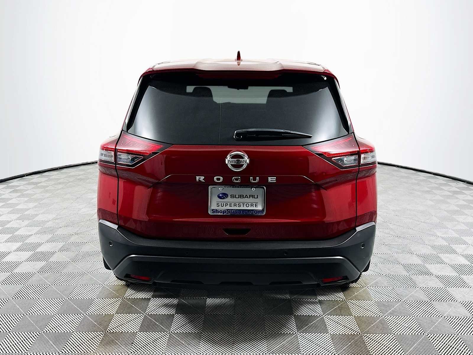 Used 2021 Scarlet Ember Tintcoat Nissan S image 6