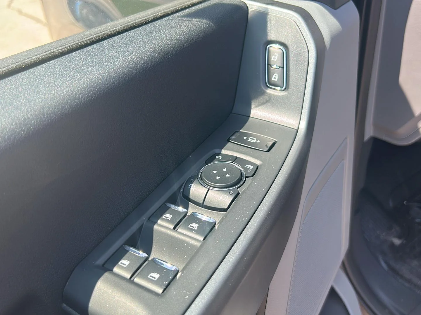 New 2026 Carbonized Gray Metallic FORD F-350® XLT image 9