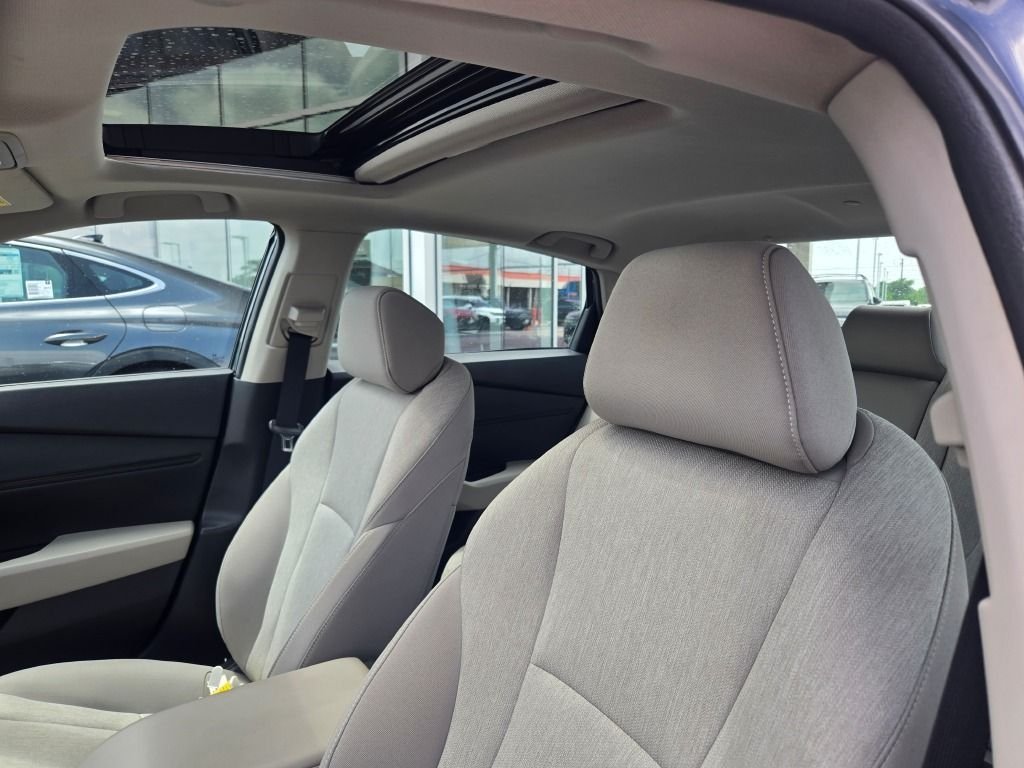 Used 2023 Meteorite Gray Metallic Honda EX image 21