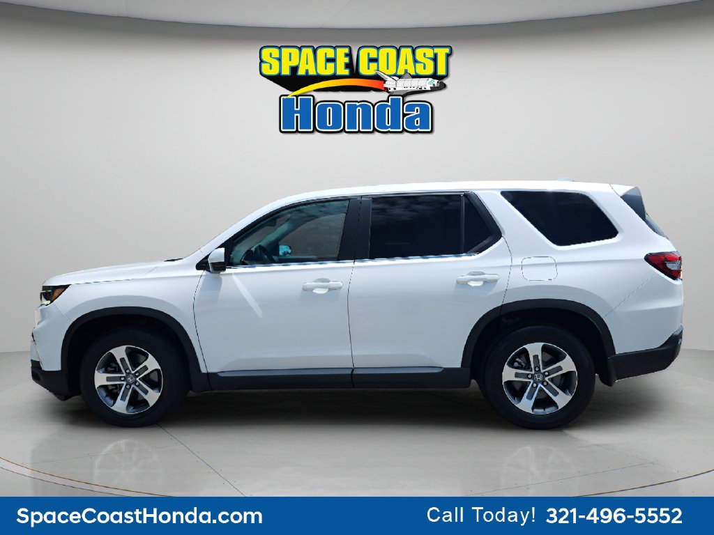 Used 2025  Honda EX-L image 8