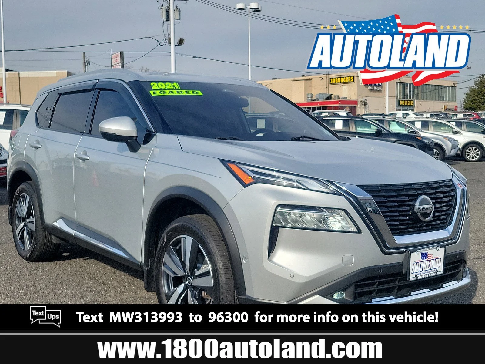 Used 2021 Brilliant Silver Metallic Nissan Platinum image 1