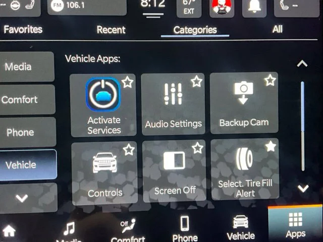 Used 2023 White Jeep Altitude image 11