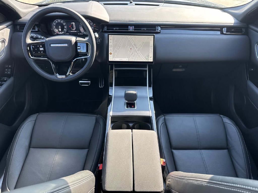 New 2026 Santorini Black LAND ROVER  image 9