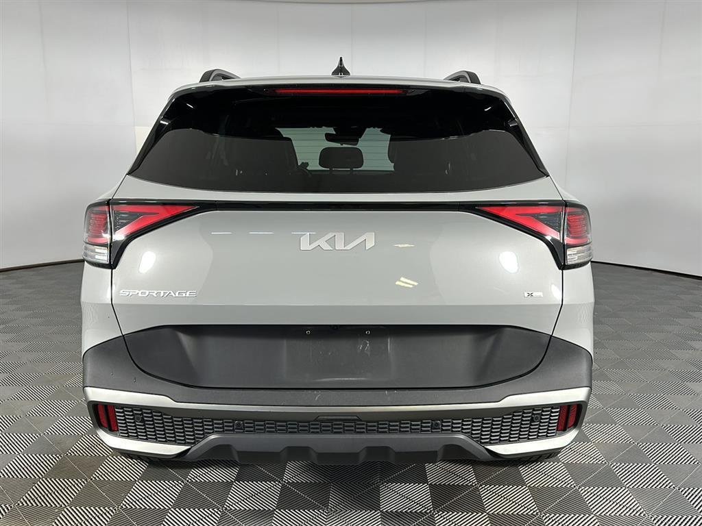 Used 2024 Wolf Gray Kia X-Line image 23