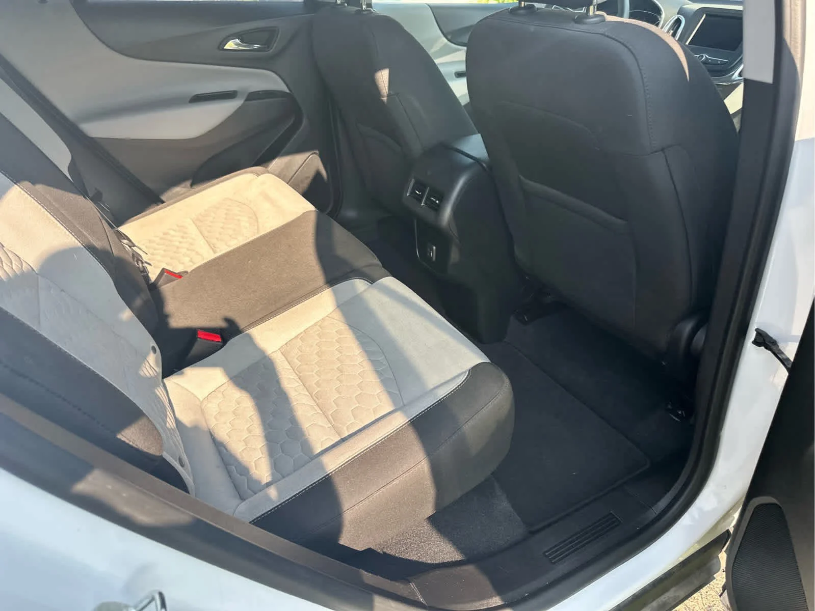 Used 2020 Summit White Chevrolet LT image 9