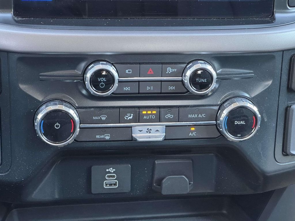 Used 2025 White Ford XLT image 4