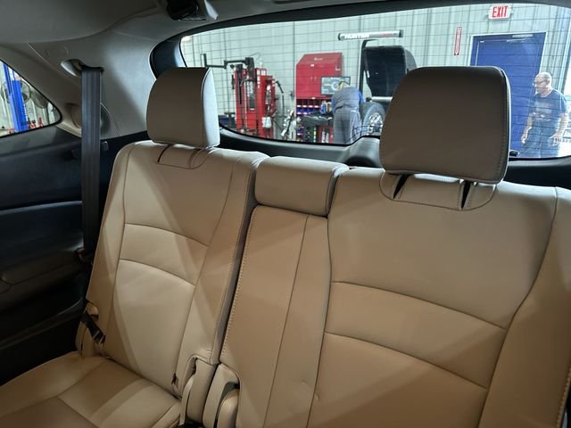 Certified Used 2019  Honda Touring image 31