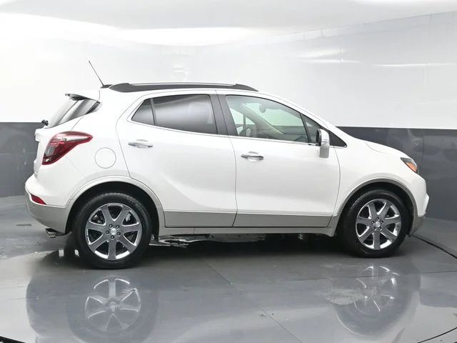 Used 2017 White Buick Premium image 8