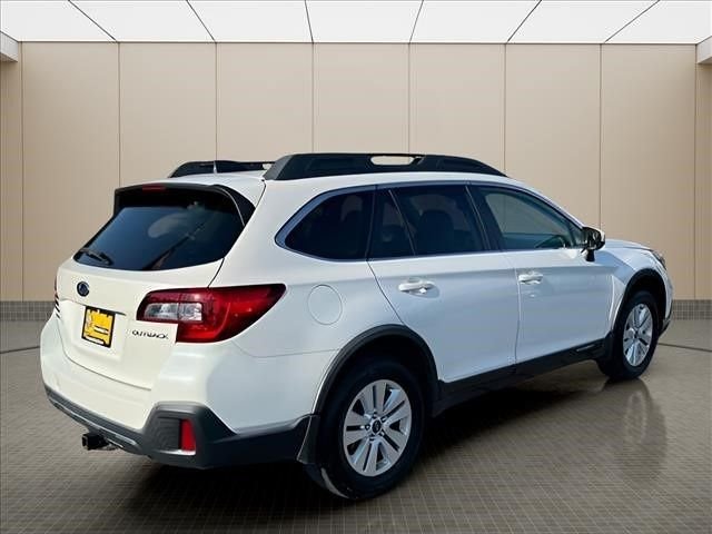 Used 2019 White Subaru 2.5i Premium image 3