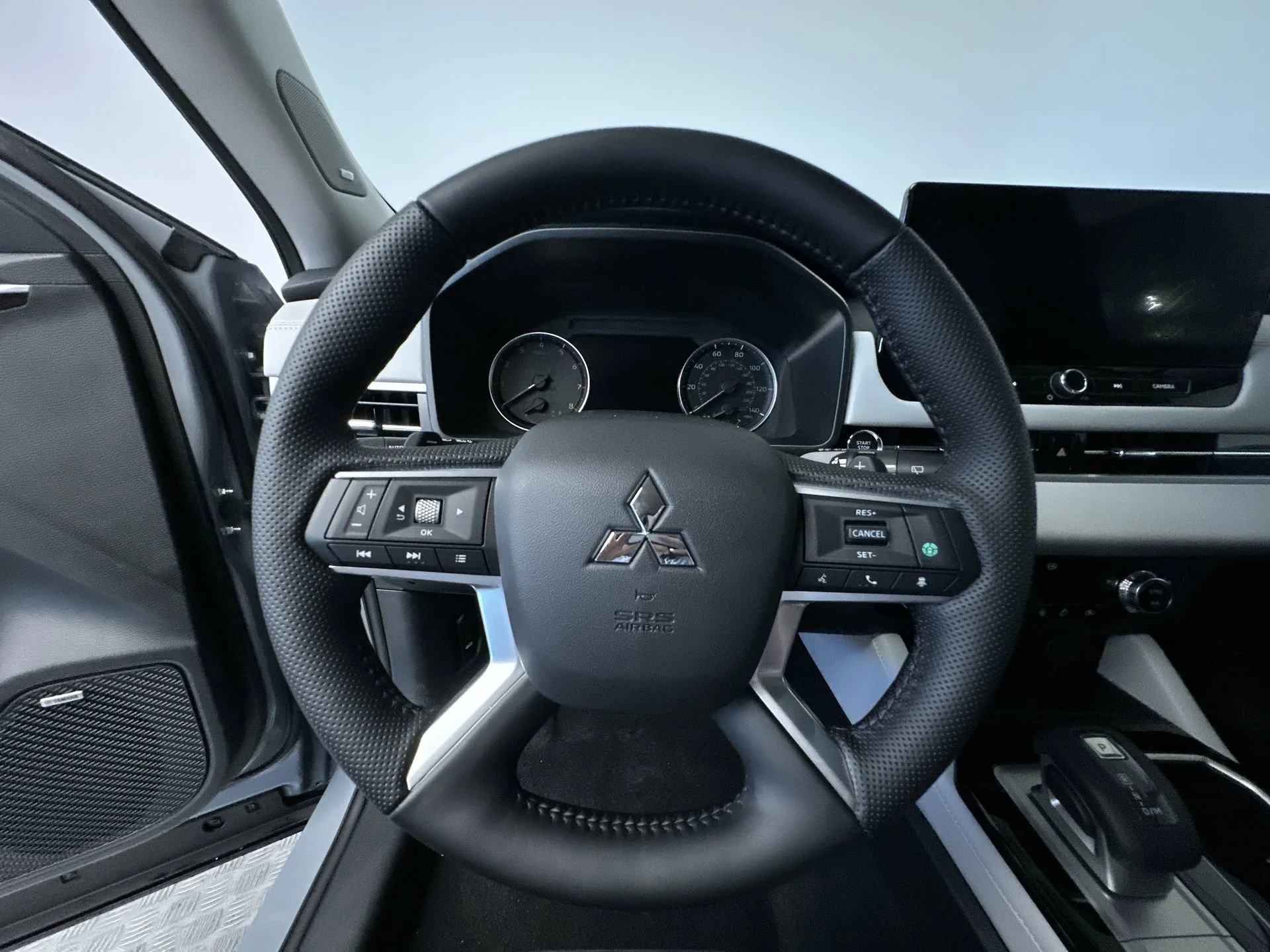 New 2026 Moonstone Gray Metallic Mitsubishi SE 1.5T S-AWC image 16