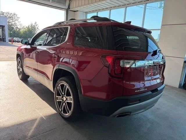 Used 2022 Cayenne Red Tintcoat GMC SLT image 13
