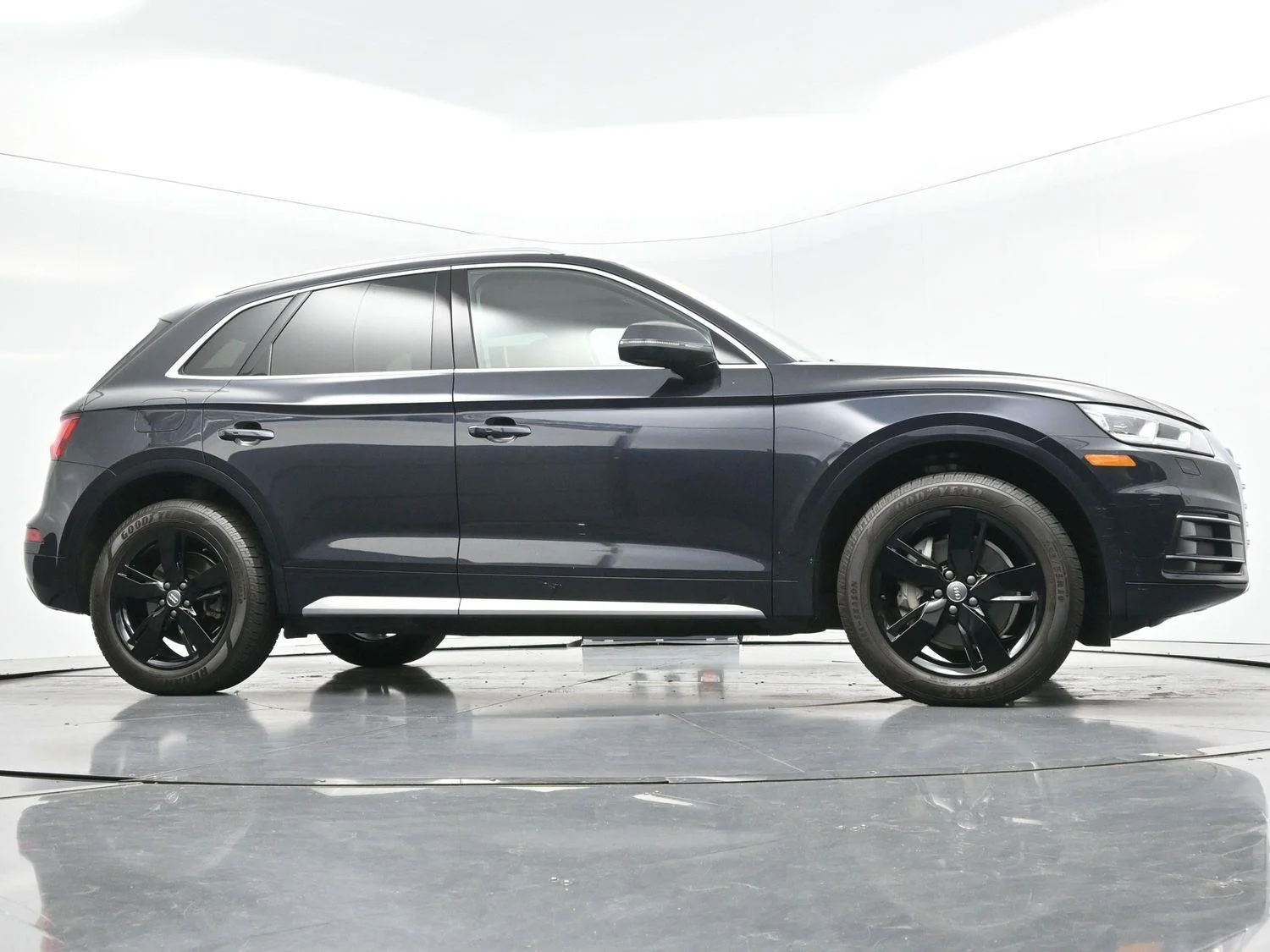 Used 2018 Moonlight Blue Metallic Audi Tech Premium Plus image 44