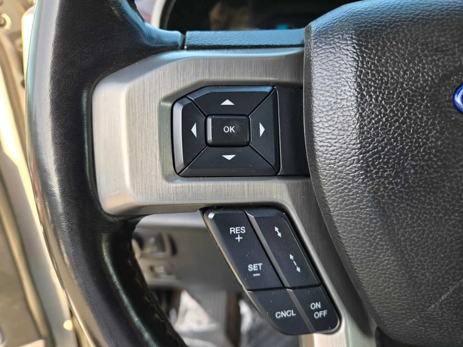 2018 Ford F-150 Platinum - Photo 29