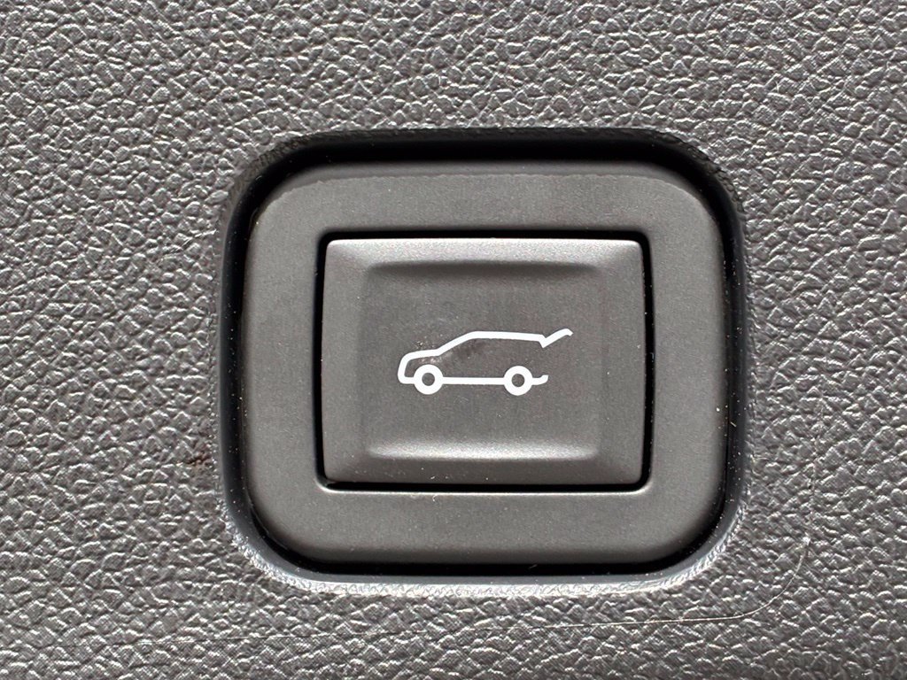 Used 2026 Black Chevrolet LT image 31