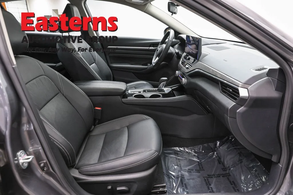 Used 2023 Gray Nissan 2.5 SL image 24
