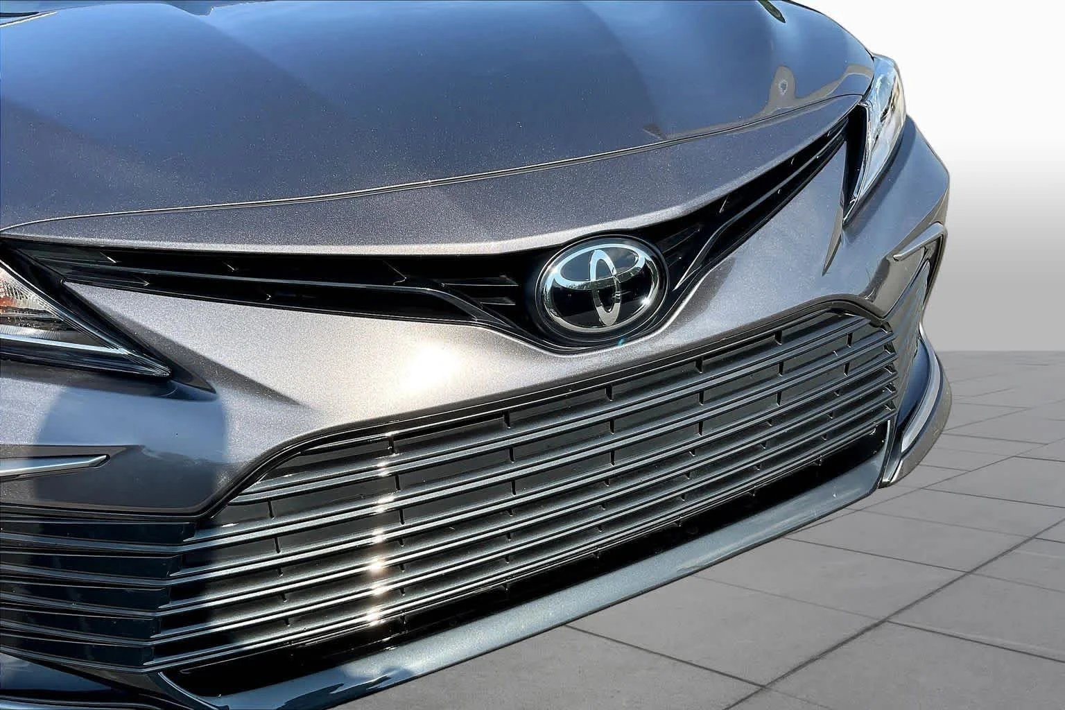 Used 2024 Predawn Gray Mica Toyota LE image 30