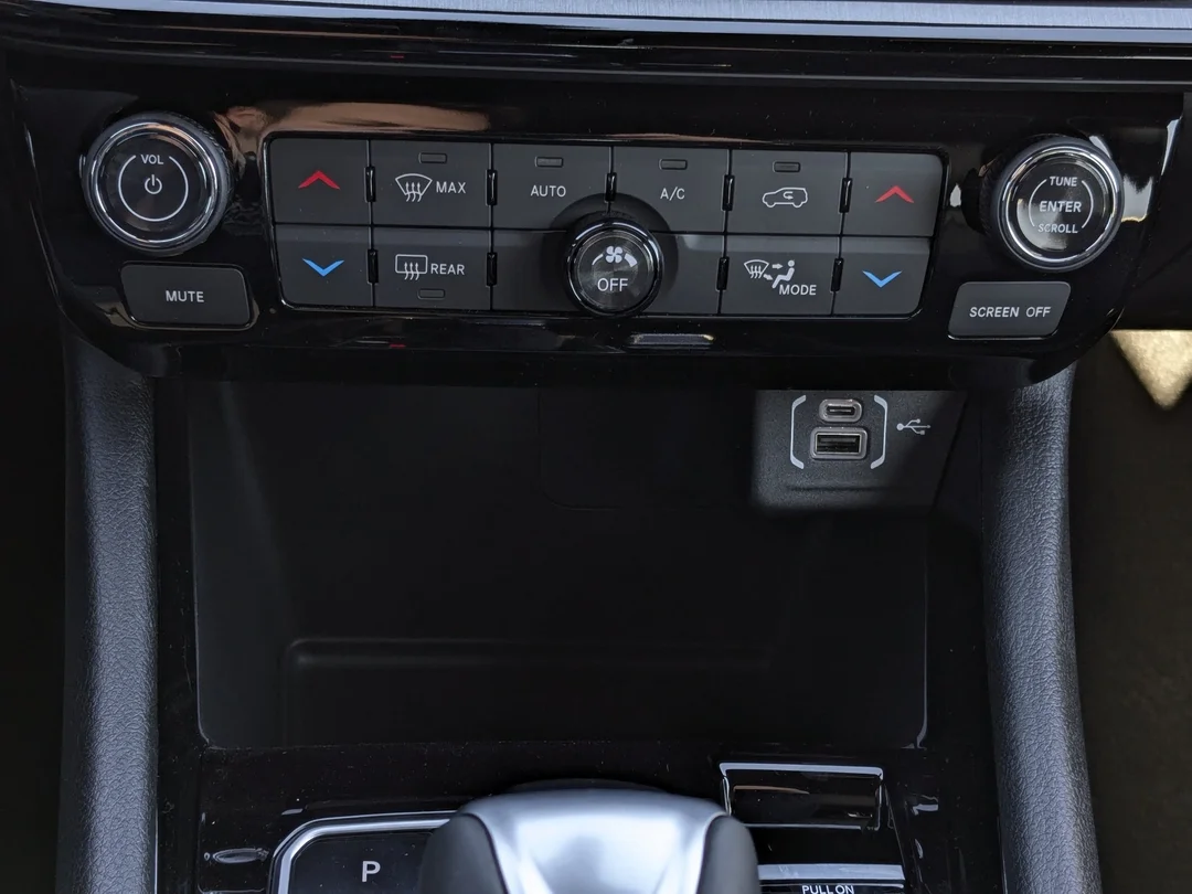 New 2026 Black Jeep Trailhawk - - 4x4 - Trailer Tow Group - Pano Sunroof - Alpine Audio - Trail Rated & More! image 23