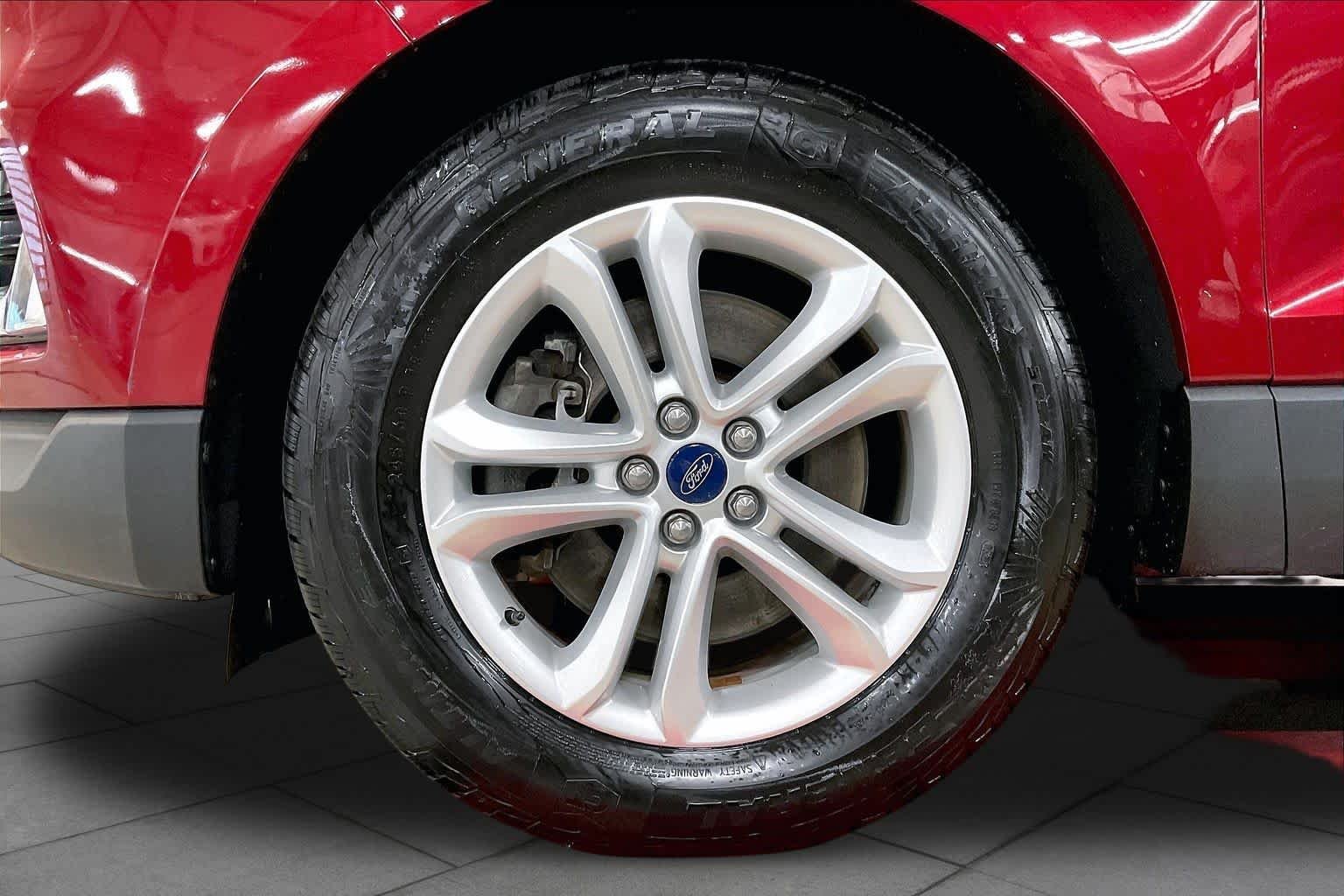Used 2019 Ruby Red Metallic Tinted Clearcoat Ford SEL image 11