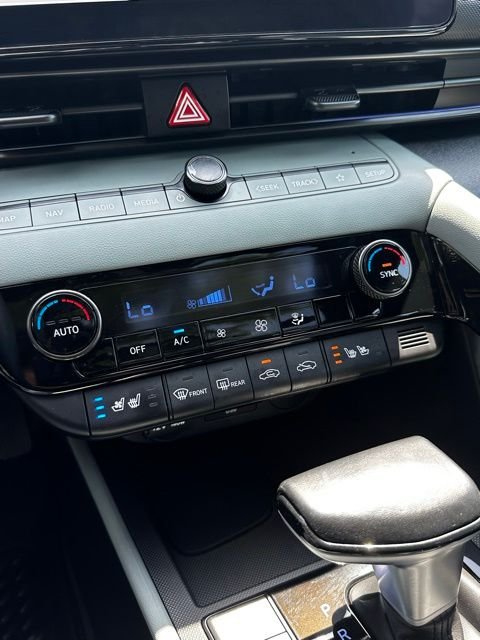 2024 Hyundai Elantra Limited - Photo 32