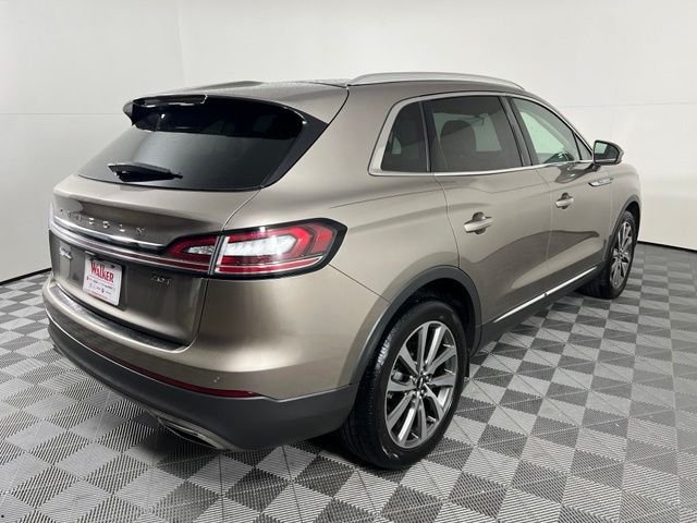 Used 2019 Brown Lincoln Select image 7