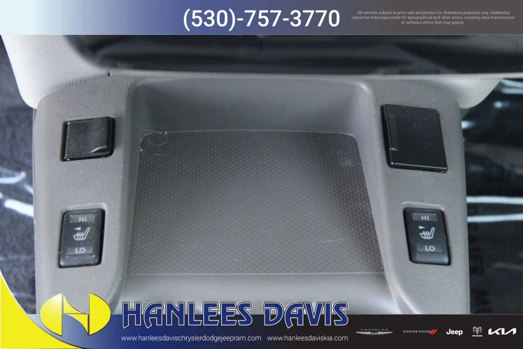 Used 2012 White Nissan SV image 20