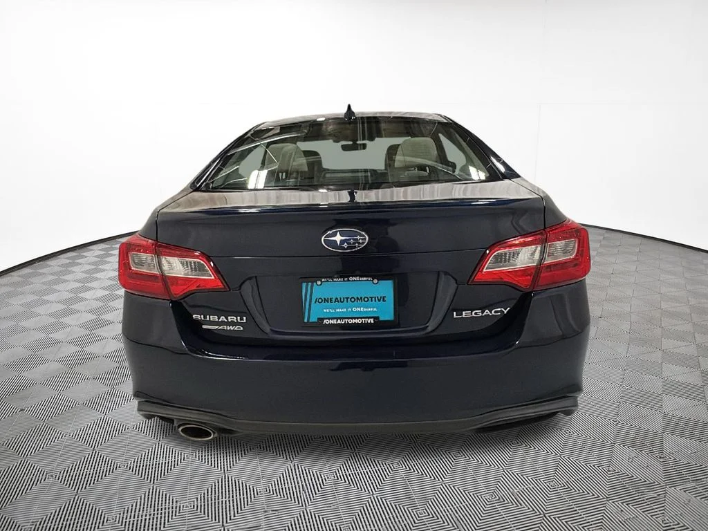 Used 2018 Blue Subaru 2.5i image 10