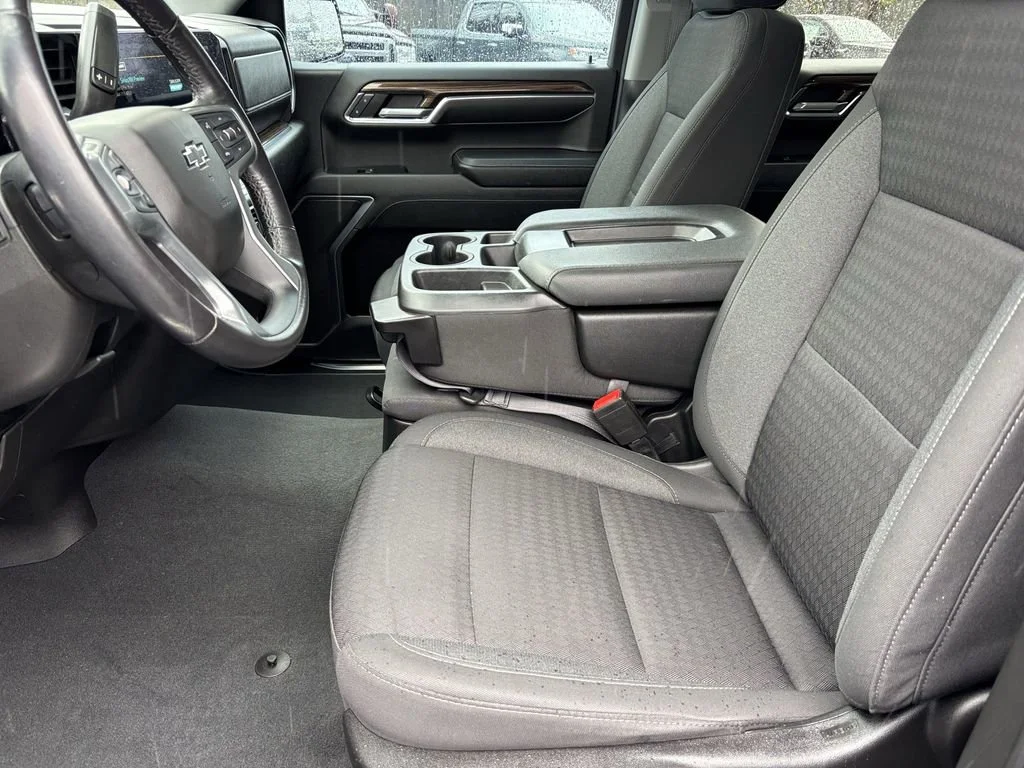 2023 Chevrolet Silverado 1500 RST - Photo 17