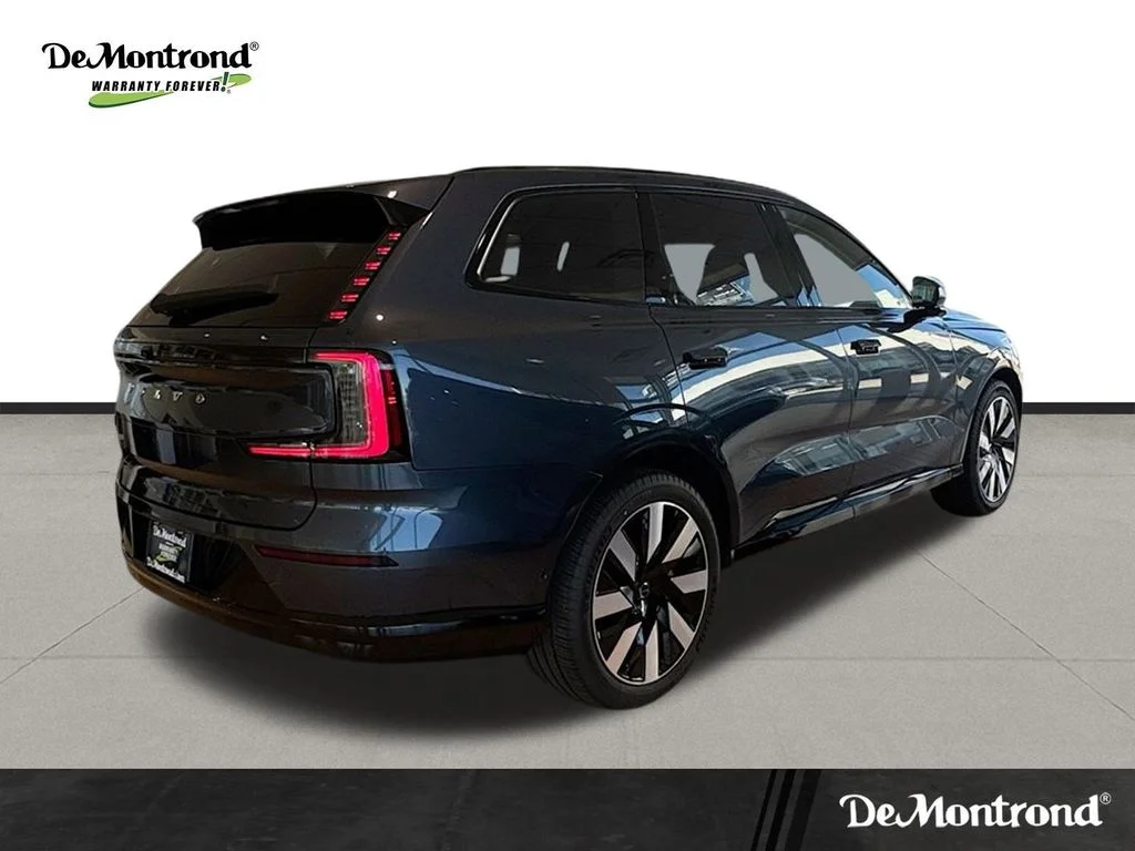 2025 Volvo EX90 Ultra - Photo 13
