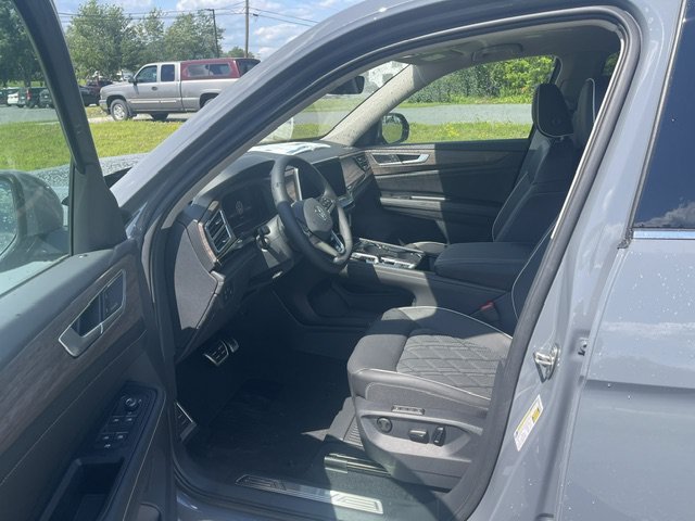 New 2026 Pure Gray Volkswagen 2.0T SEL Premium R-Line image 17