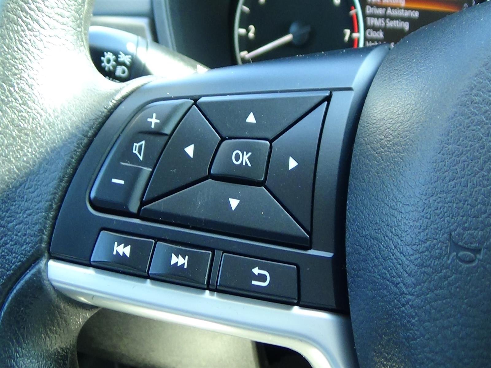 Certified Used 2025 Gun Metallic (kad) Nissan 2.5 SV image 20