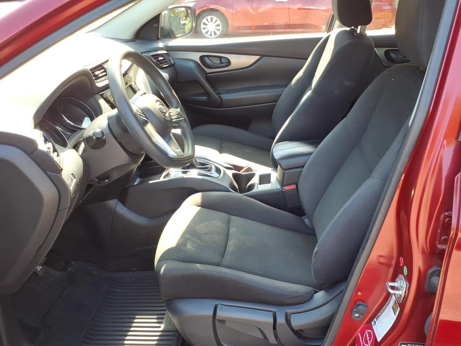 Used 2019 Scarlet Ember Tintcoat Nissan S image 5