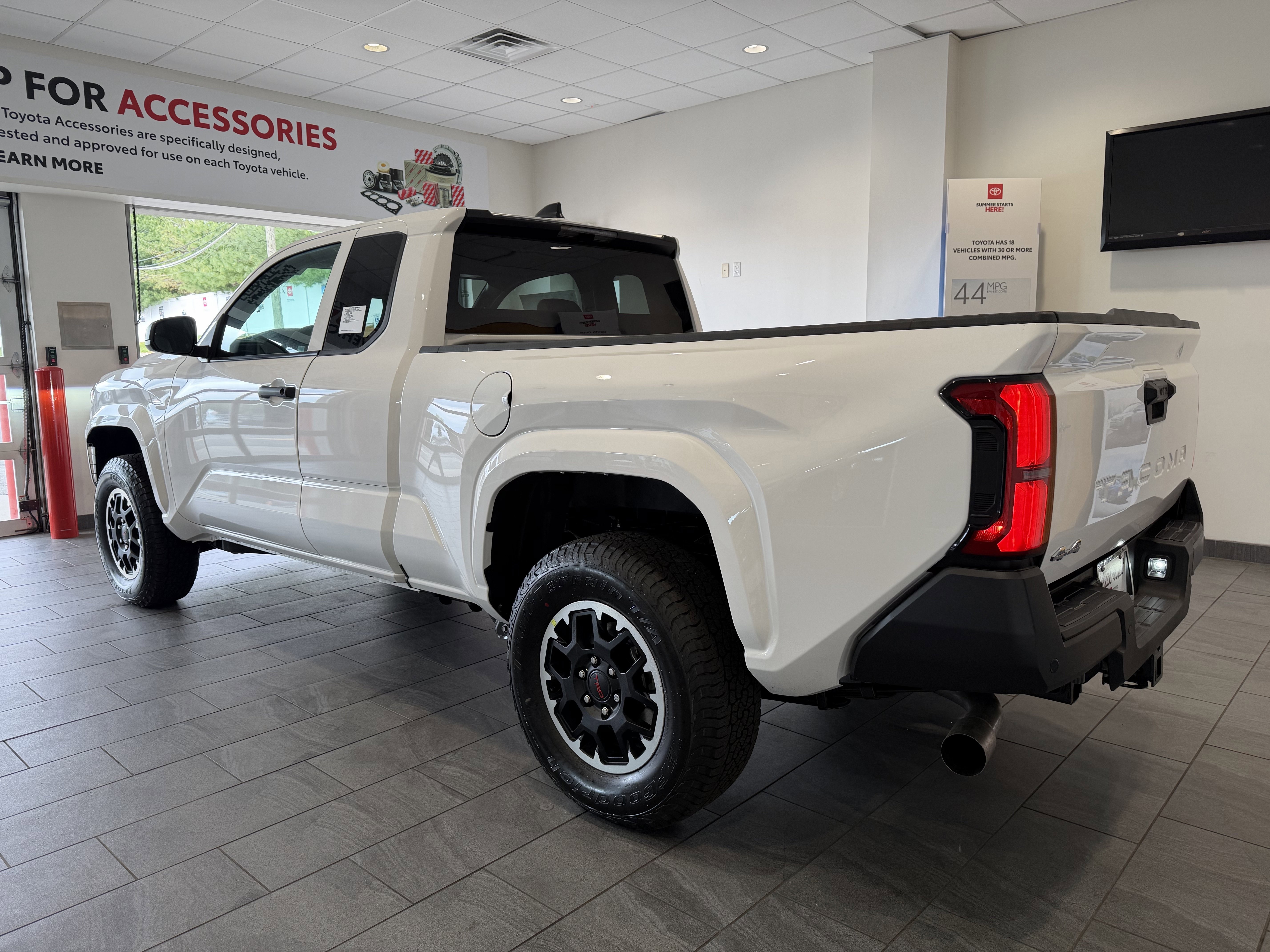 2026 Toyota Tacoma SR - Photo 47